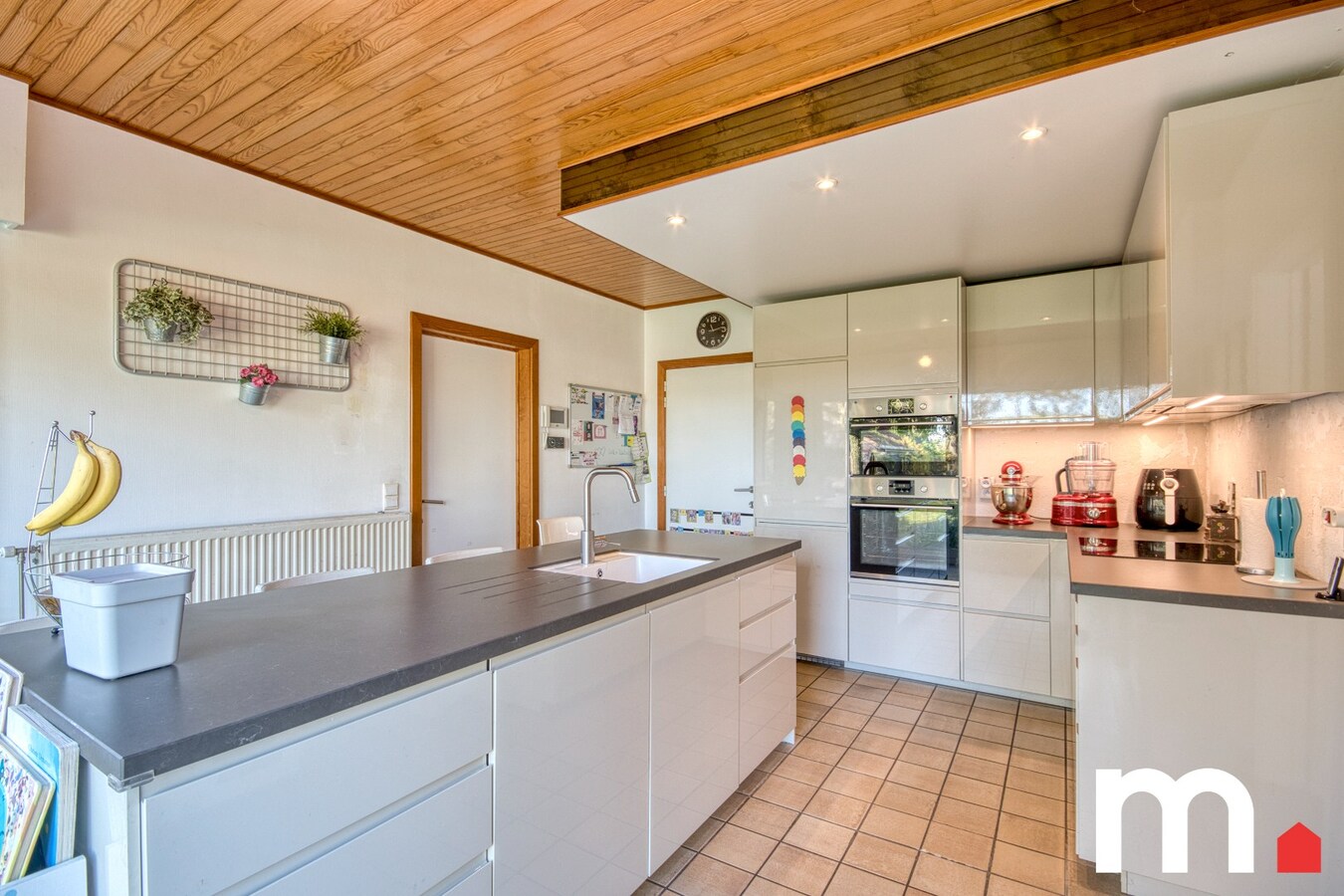 Alleenstaande instapklare villa te Kuurne op 788m² met 4 slaapkamers! 