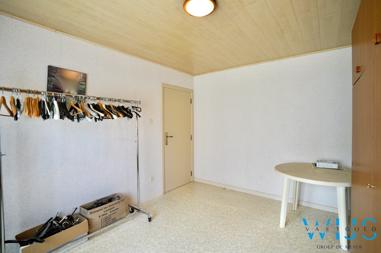 Ruime bungalow op 1000m² met prachtig uitzicht te Boekhoute ! 