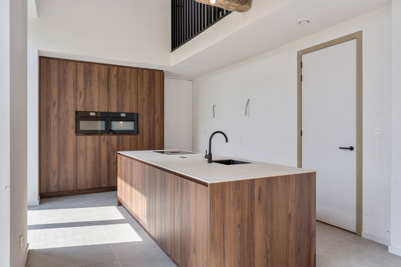 Exclusieve woning in volledig heropgebouwde hoeve op een perceel van 4a33ca! 