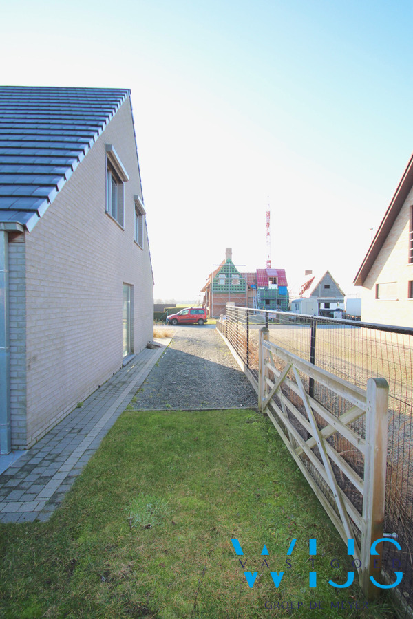 Landelijk gelegen tijdloos woonhuis te Ertvelde ! 