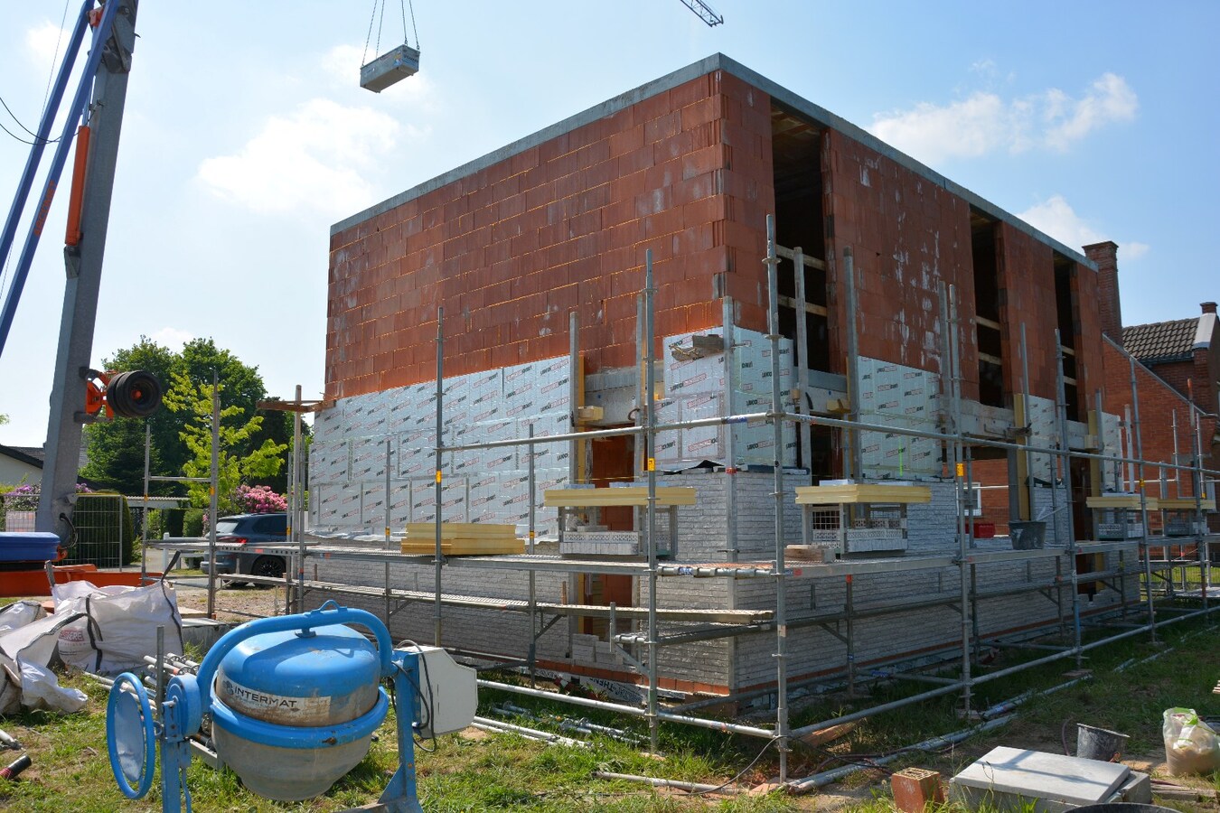 Nieuwbouwwoning op 416 m² – volledig naar eigen smaak af te werken 
