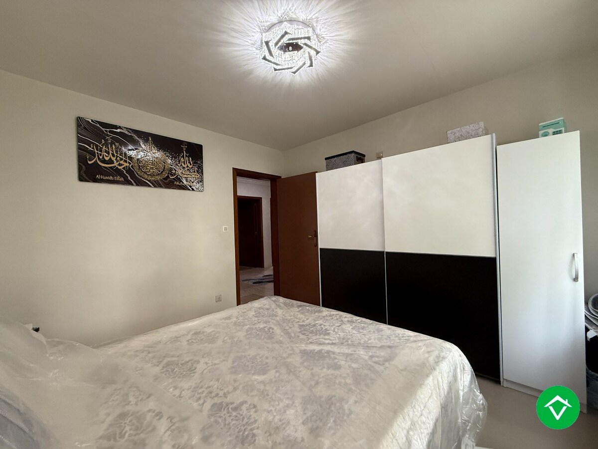 Drie-slaapkamerappartement met terras in rustige residentie centrum Roeselare 