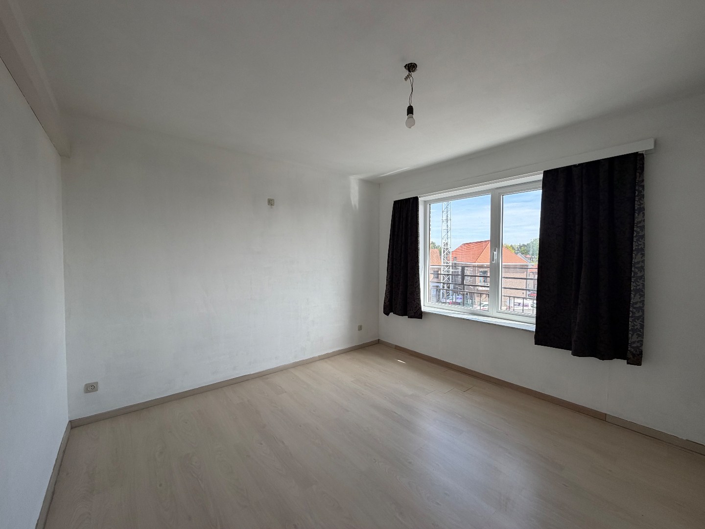 Centraal gelegen appartement met 2 slaapkamers en garage te Geel! 