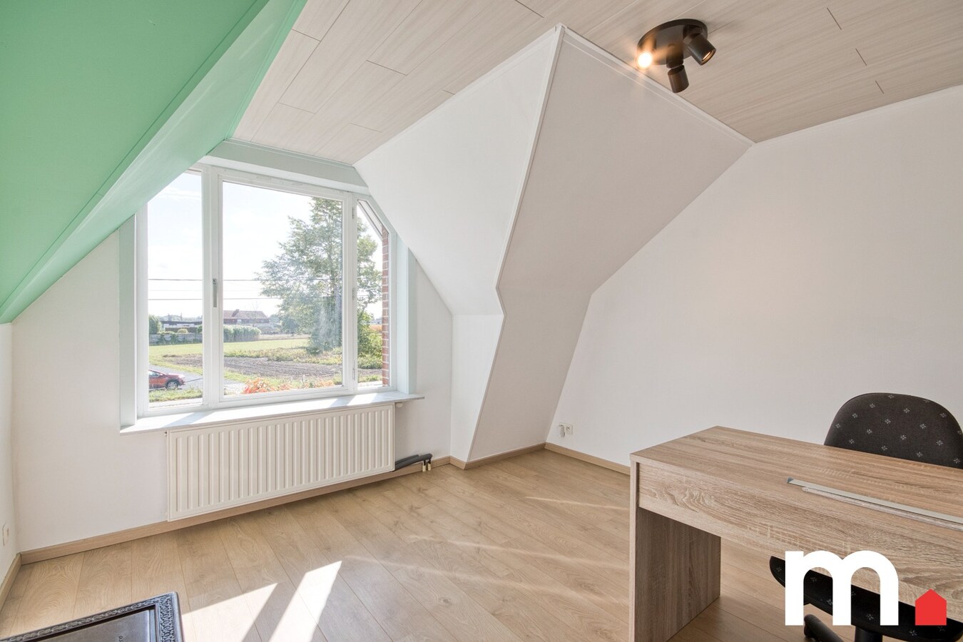 Unieke villa omringd tussen de velden en prachtige verzichten ! 