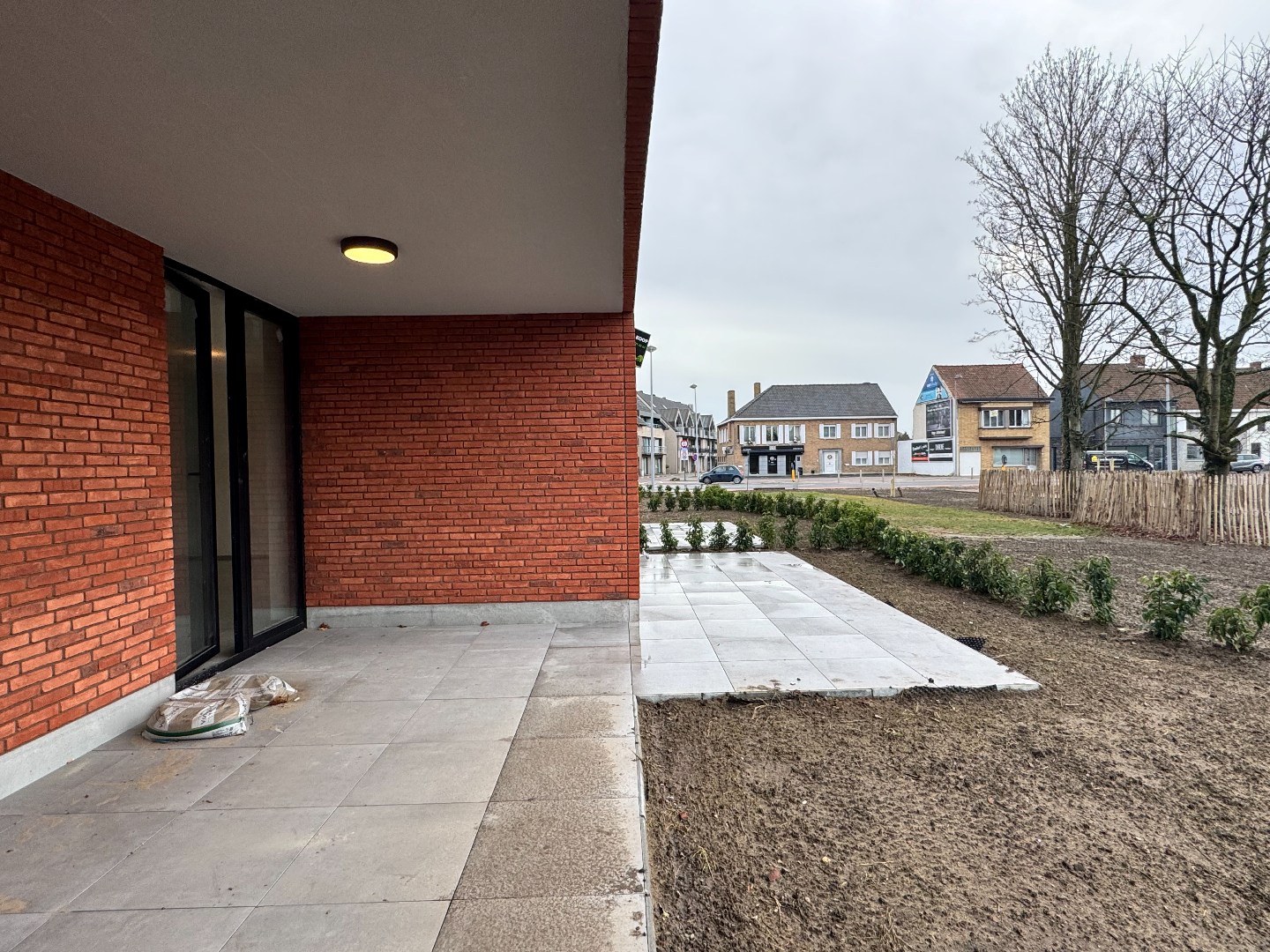 Nieuwbouwappartement met twee slaapkamers, tuin en ondergrondse autostaanplaats te koop in Zulte 