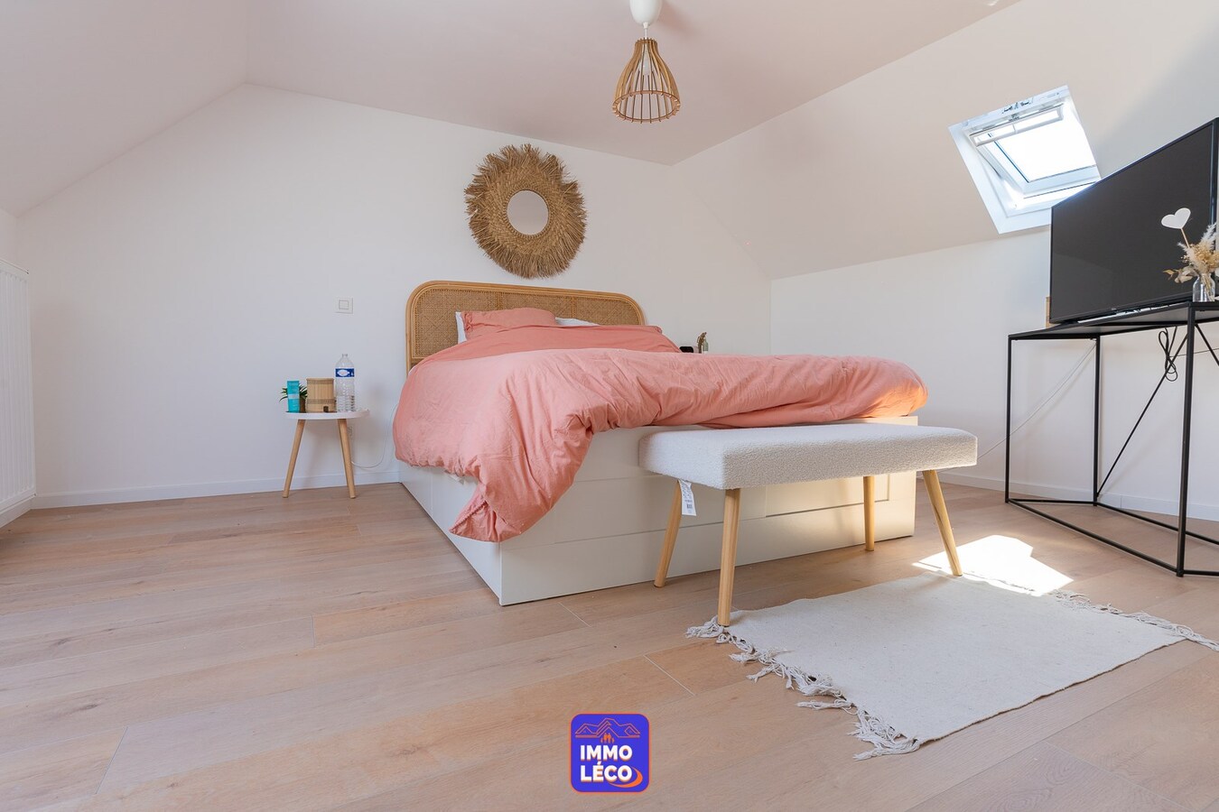 Maison rénovée avec 3 chambres et jardin, top secteur ! 