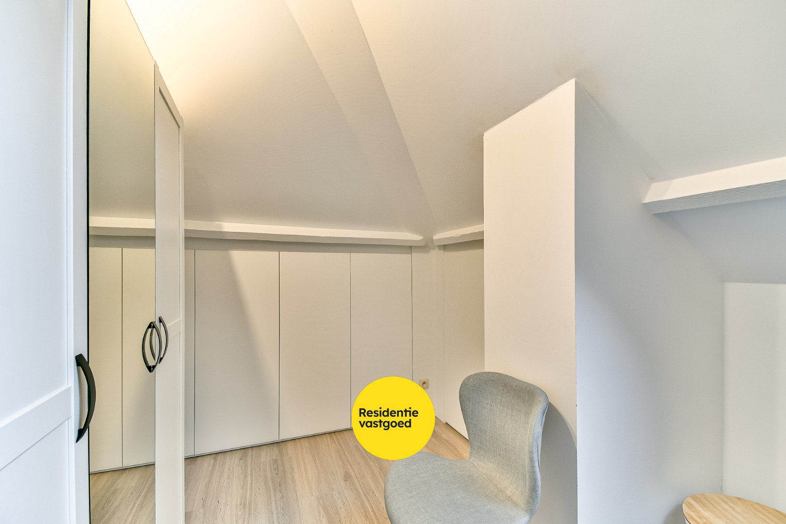 Instapklaar duplexappartement met 3 slaapkamers op rustige en centrale ligging te Lombardsijde 