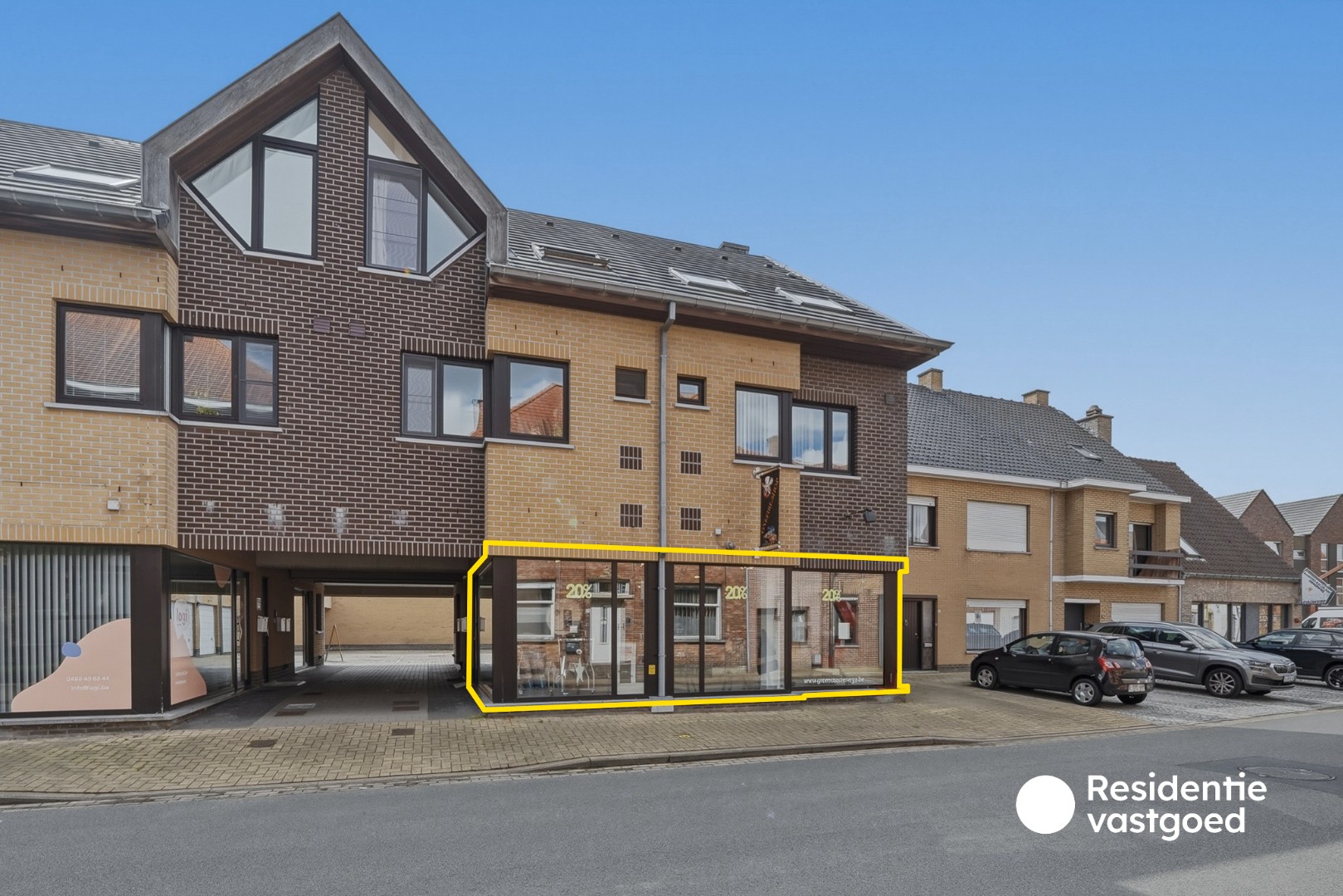 Handelszaak met commerciële mogelijkheden in Ettelgem 