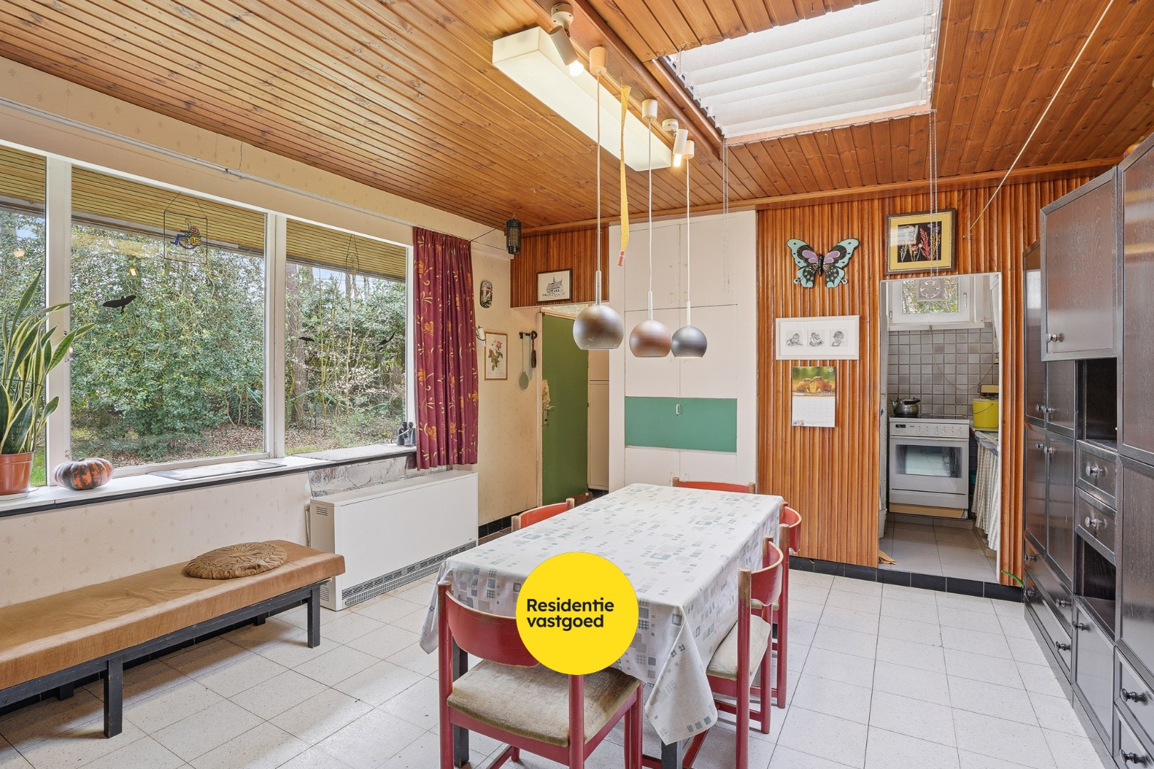Alleenstaande bungalow op prachtige ligging in het groen 