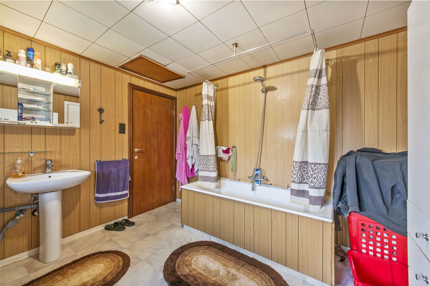 Zeer ruime woning op gunstige locatie 