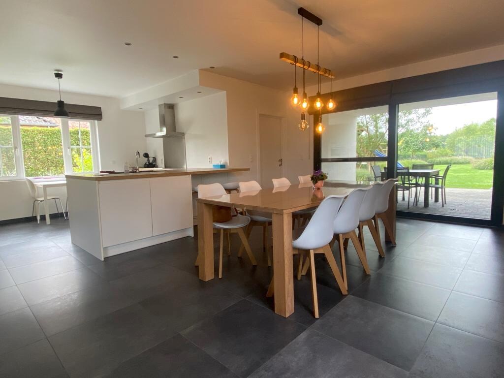 Instapklare woning in open bebouwing gelegen te Alken - Korte duur huurcontract 