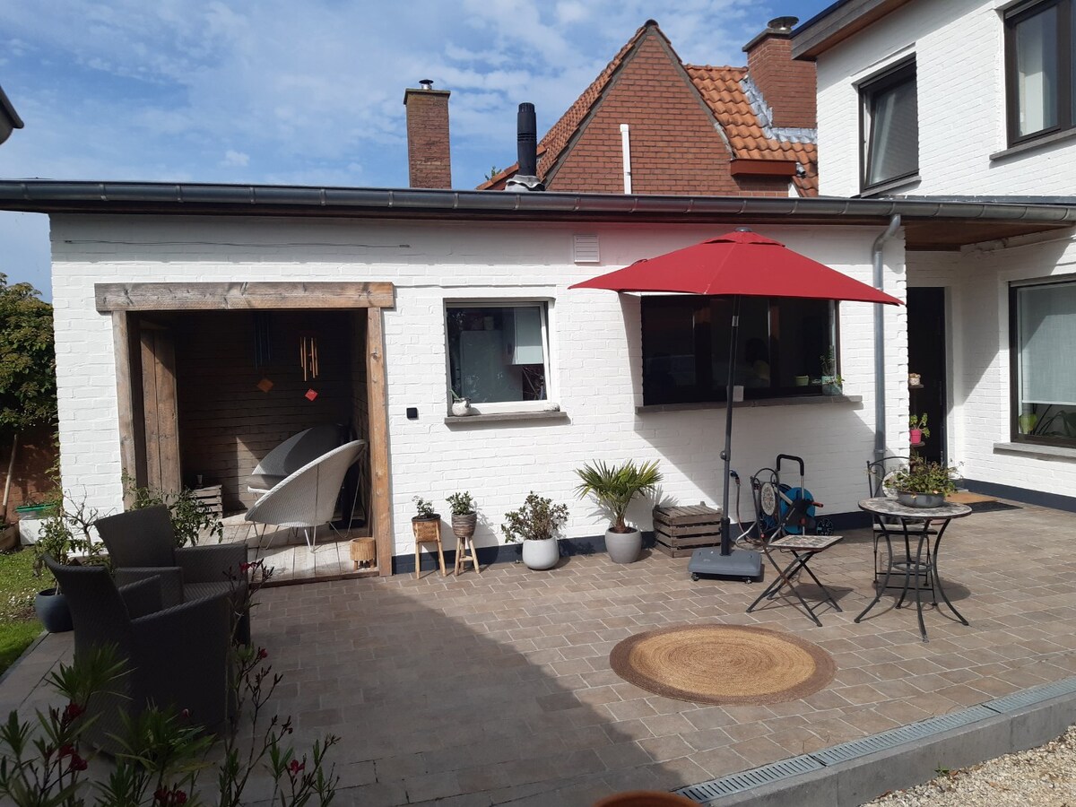 Knusse Half Open in hartje Volkegem 
