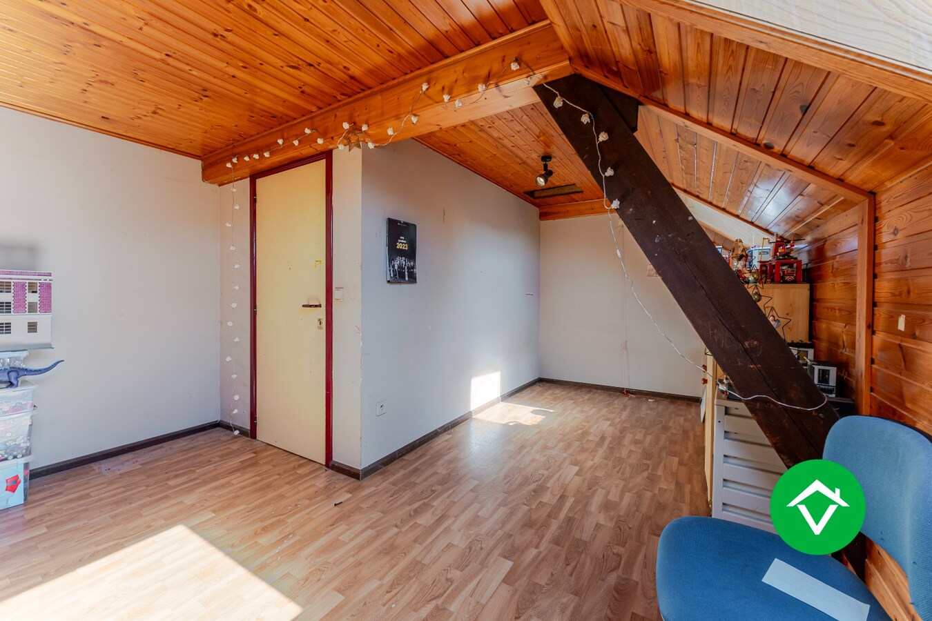 Ruime halfopen bebouwing met 4 slaapkamers en ruime tuin! 