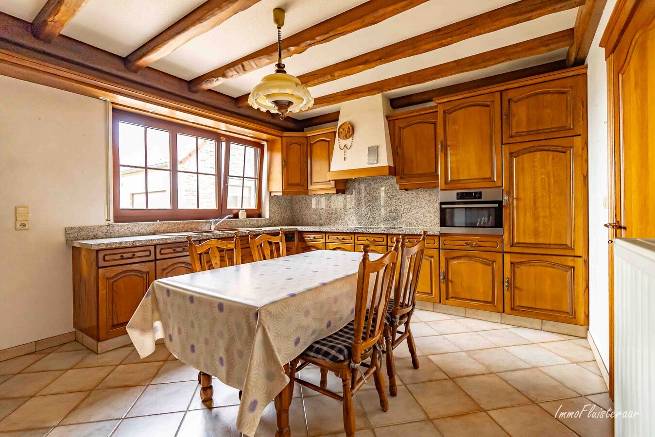 Grande maison avec des prairies et une serre sur environ 1,2 ha à Hoogstraten 