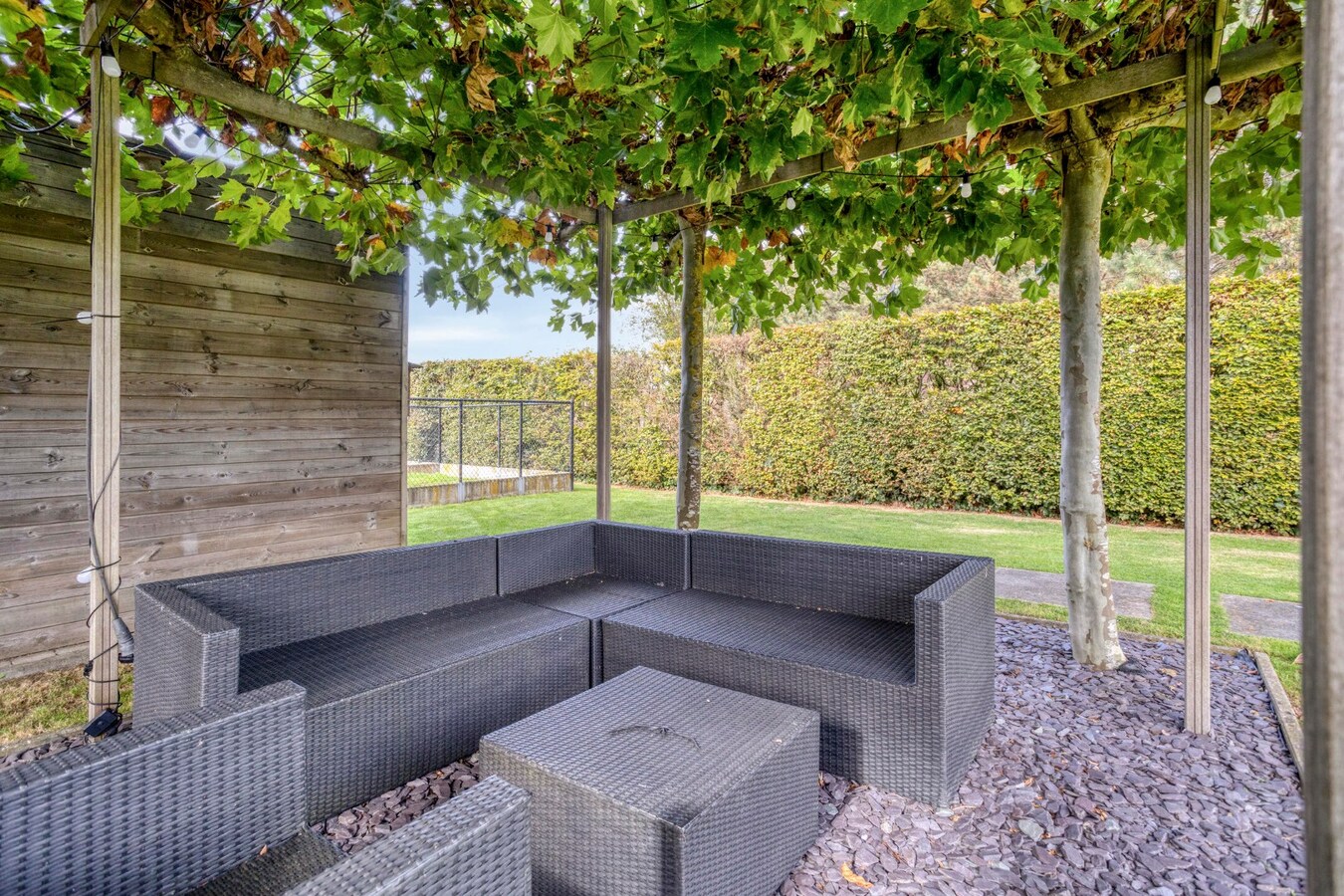 Energiezuinige open bebouwing met prachtige tuin te Duffel 