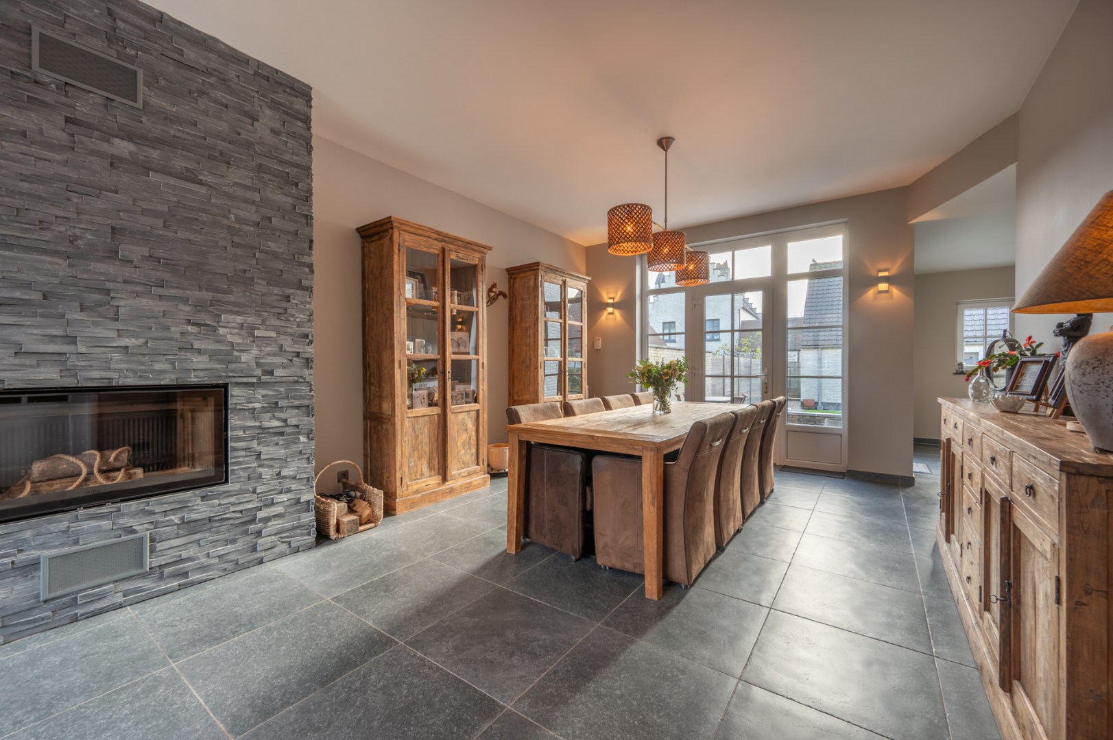 Prachtige en zéér ruime woning met kwaliteitsvolle afwerking 