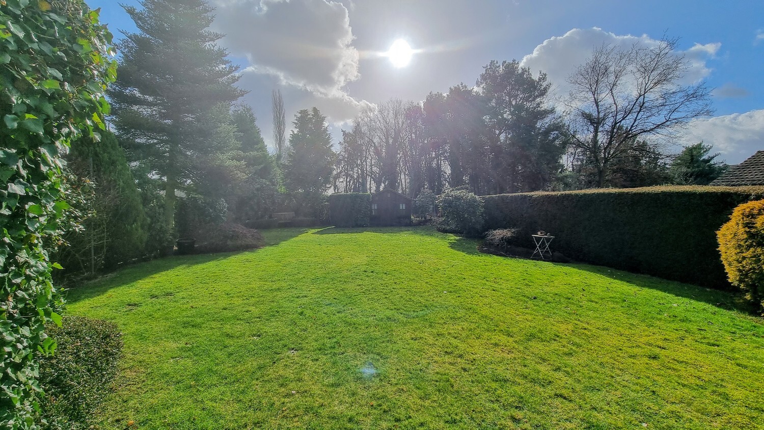 Instapklare gezinswoning op 1440 m² op toplocatie 