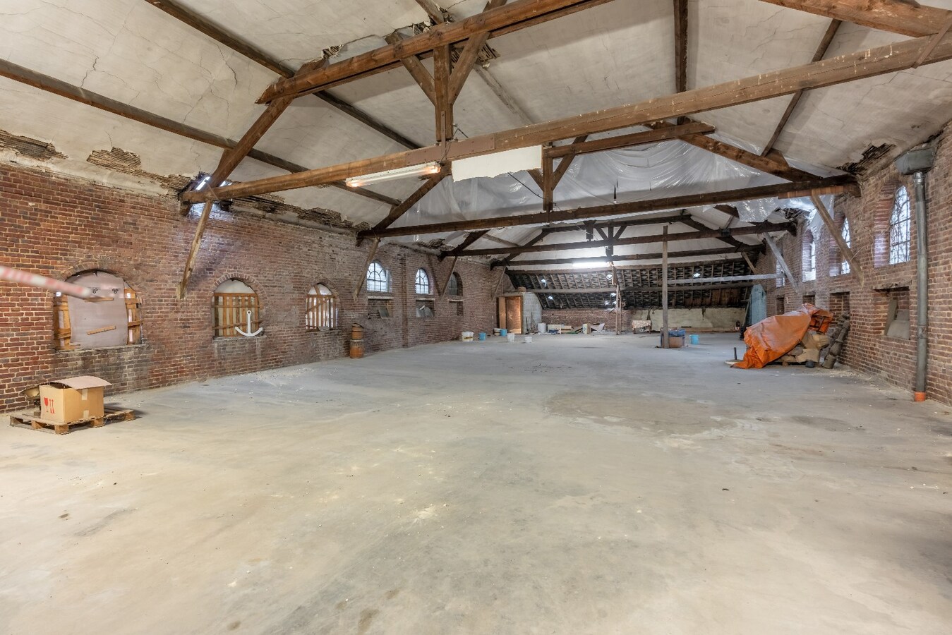 Projectgrond geschikt voor het bouwen van appartementen &amp; stadswoningen in het centrum van Maaseik! 