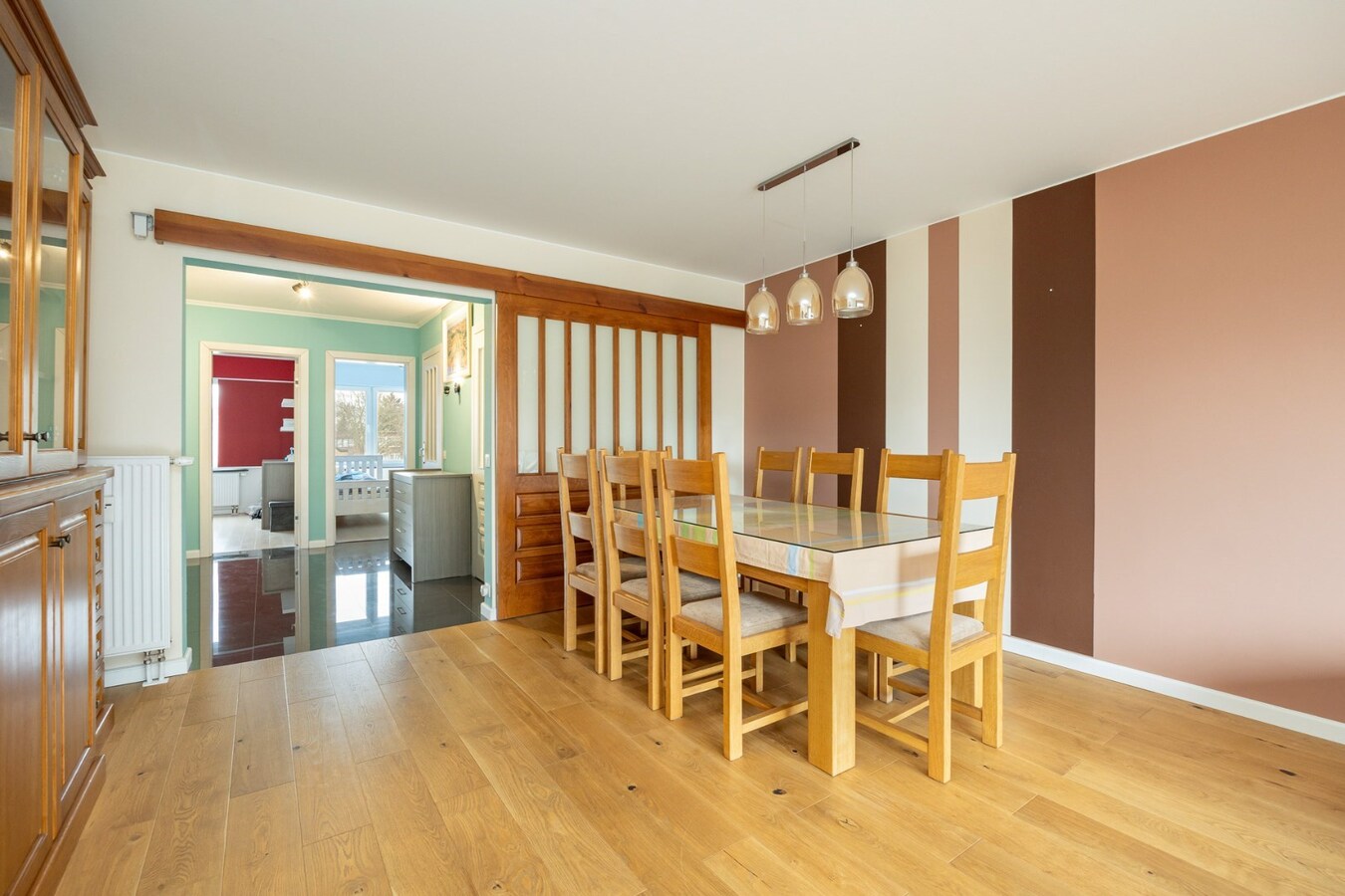 Modern appartement met twee slaapkamers en terras te Deurne! 