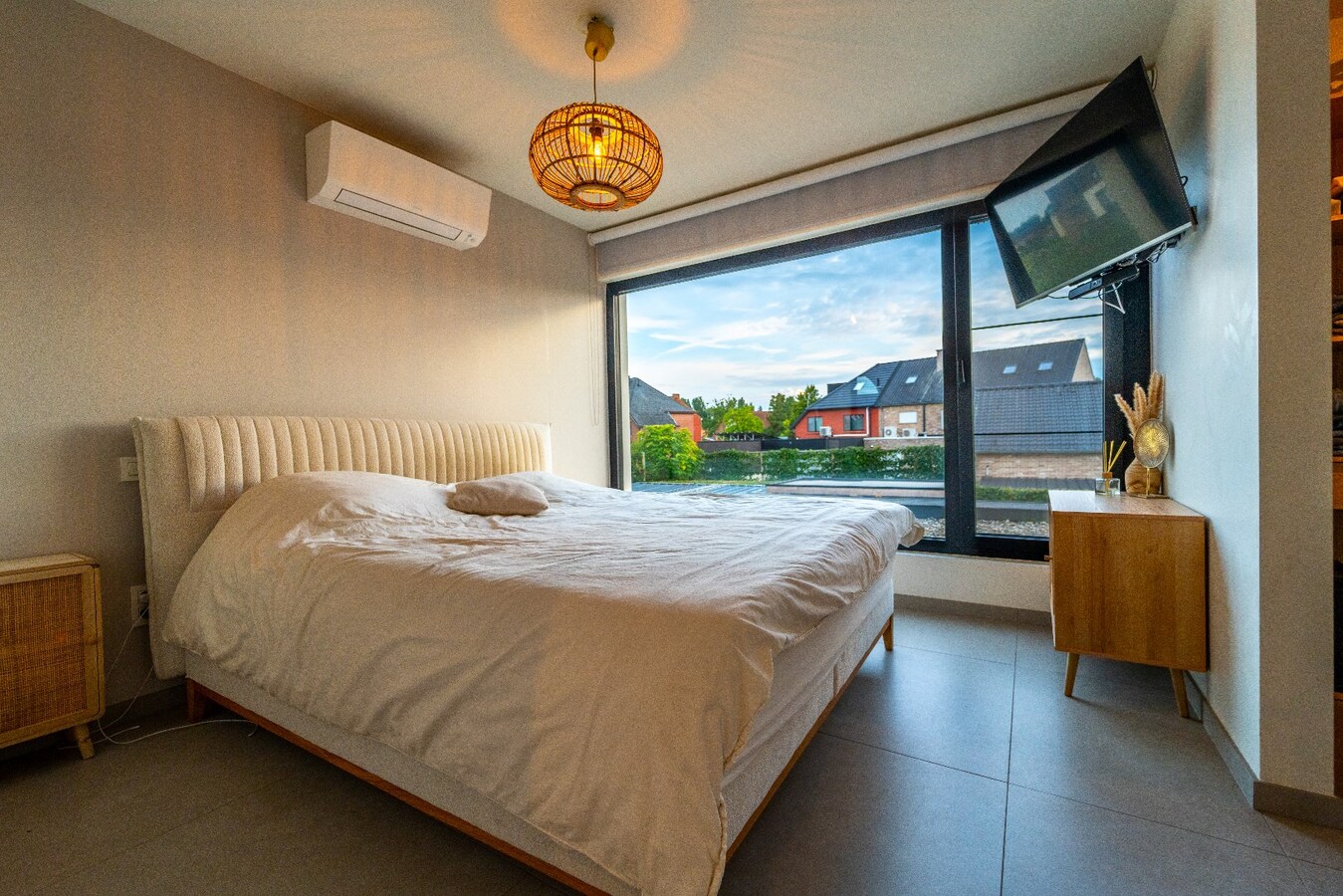 Prachtige villa met tuin, terras &amp; garage in Hasselt - 3 slaapkamers, bouwjaar 2019. 