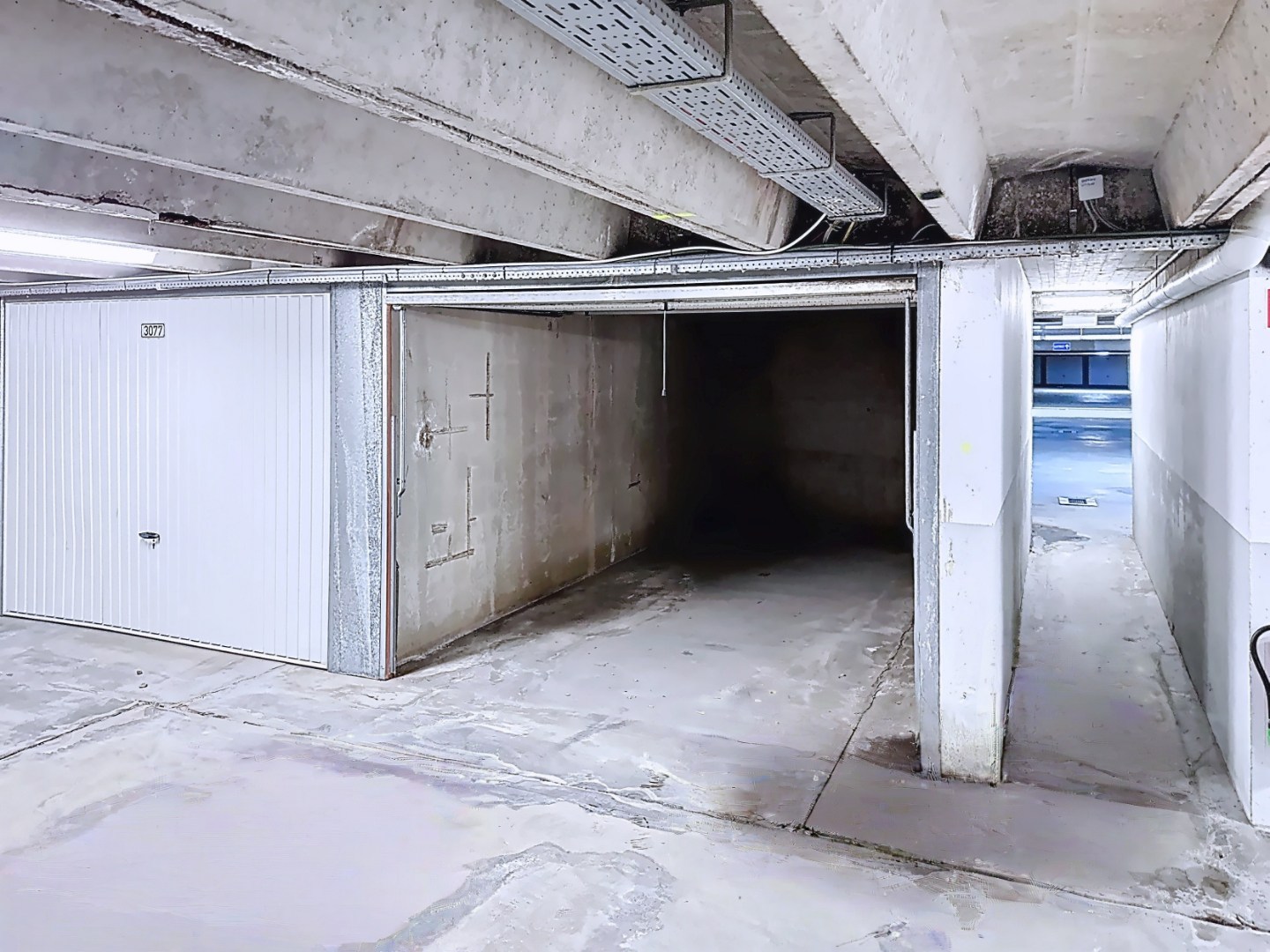 Ruime garagebox op verdieping -3 in Res. J. Stubbenpark 