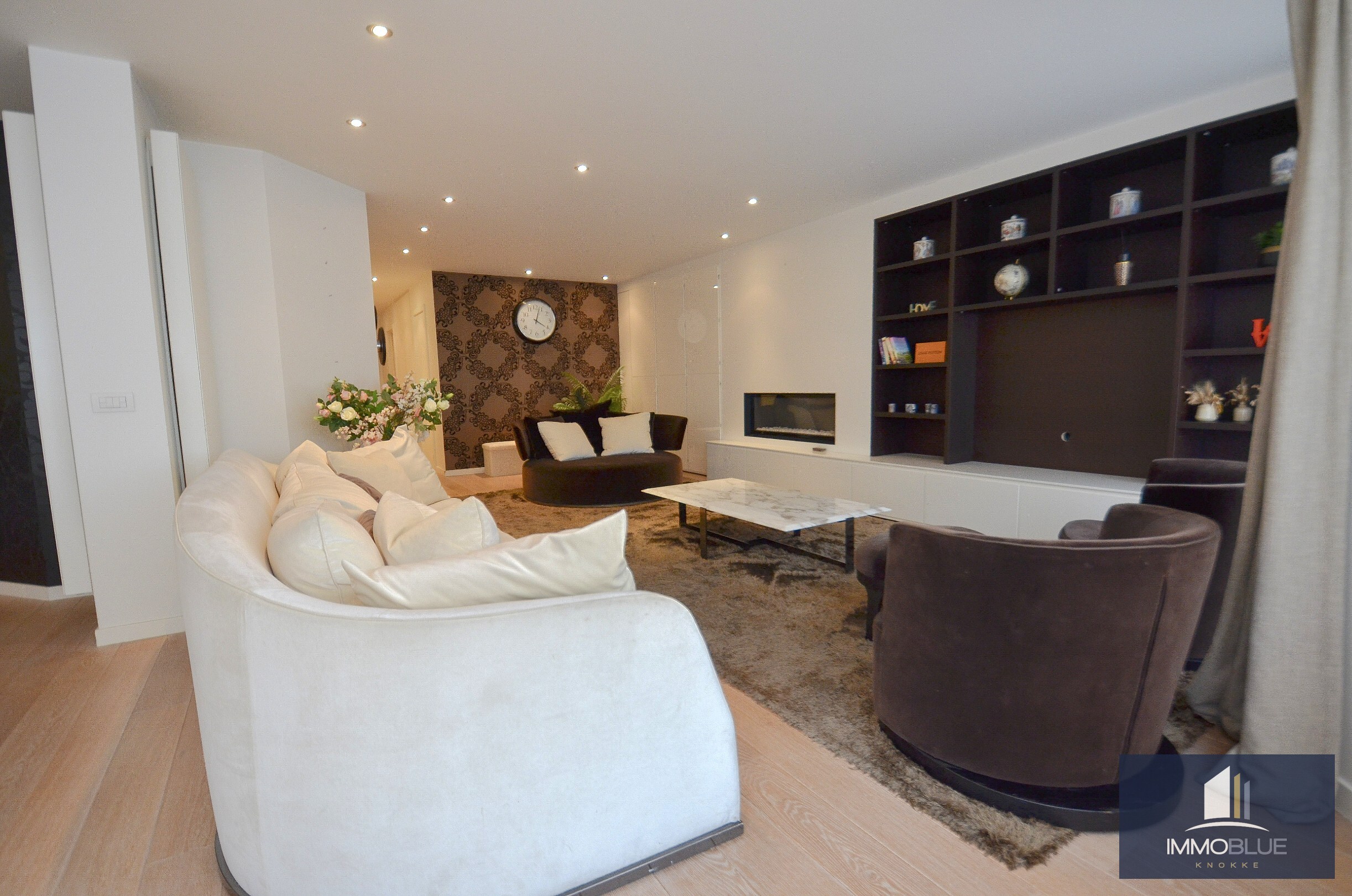 Offre exceptionnelle – Appartement particulièrement spacieux dans une résidence élégante. 