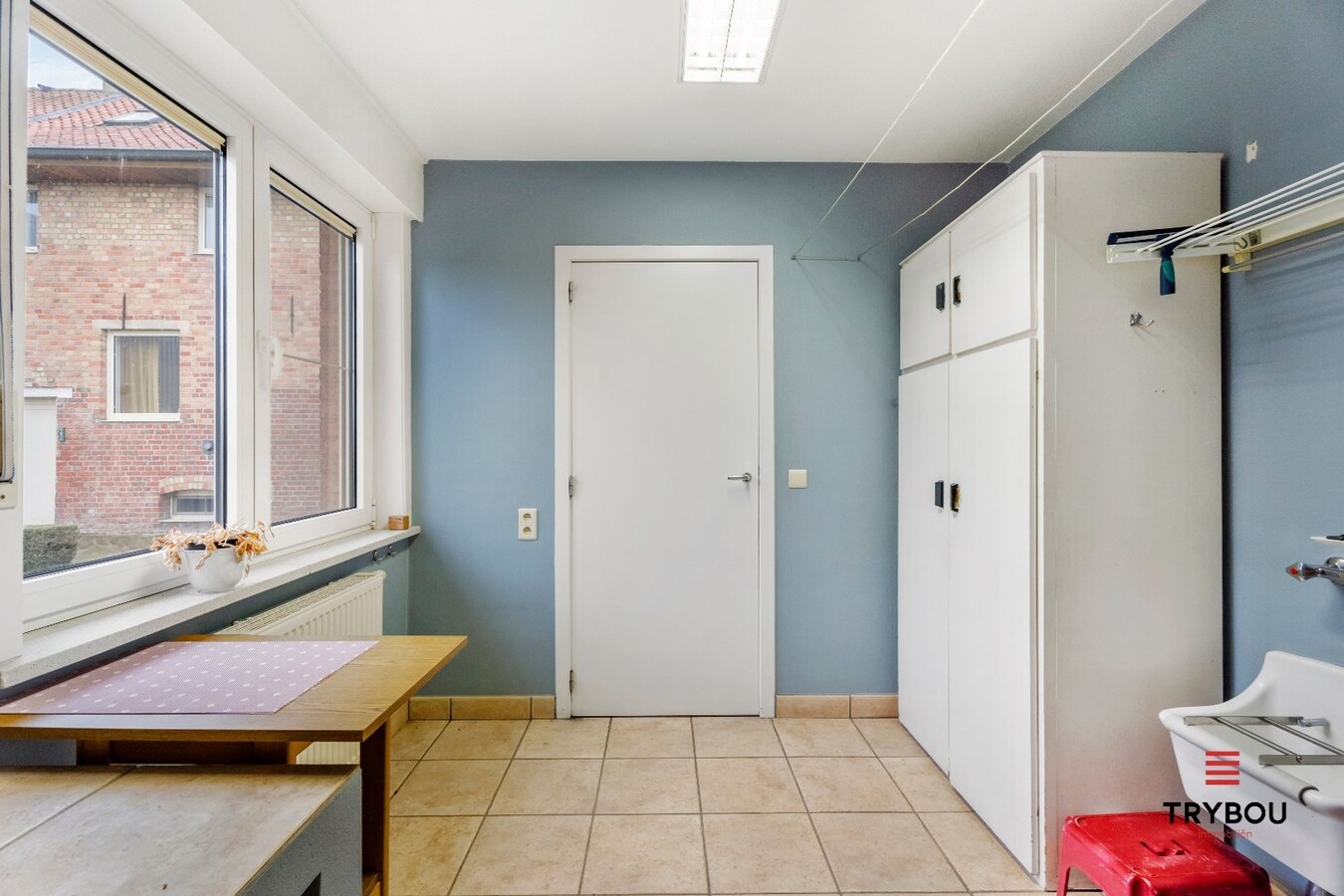 Zeer ruime gezinswoning in het centrum van Merkem 