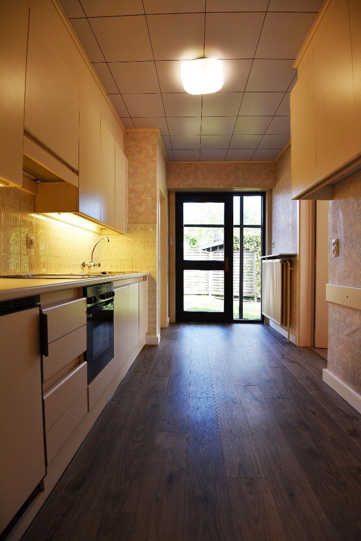 Open bebouwing (bungalow) met 3 slaapkamers en tuin te Adegem 