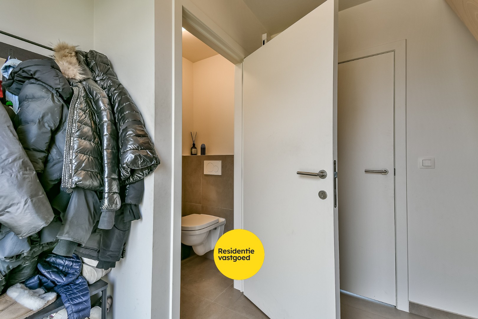 Halfopen nieuwbouwwoning in Eernegem met tuin en 3 slaapkamers 