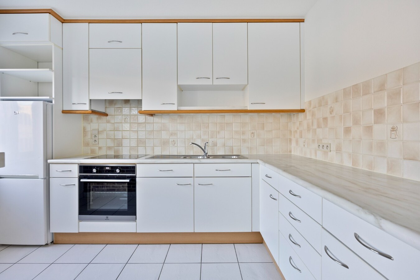 Prachtig appartement met 2 slaapkamers en autostaanplaats te Tienen 