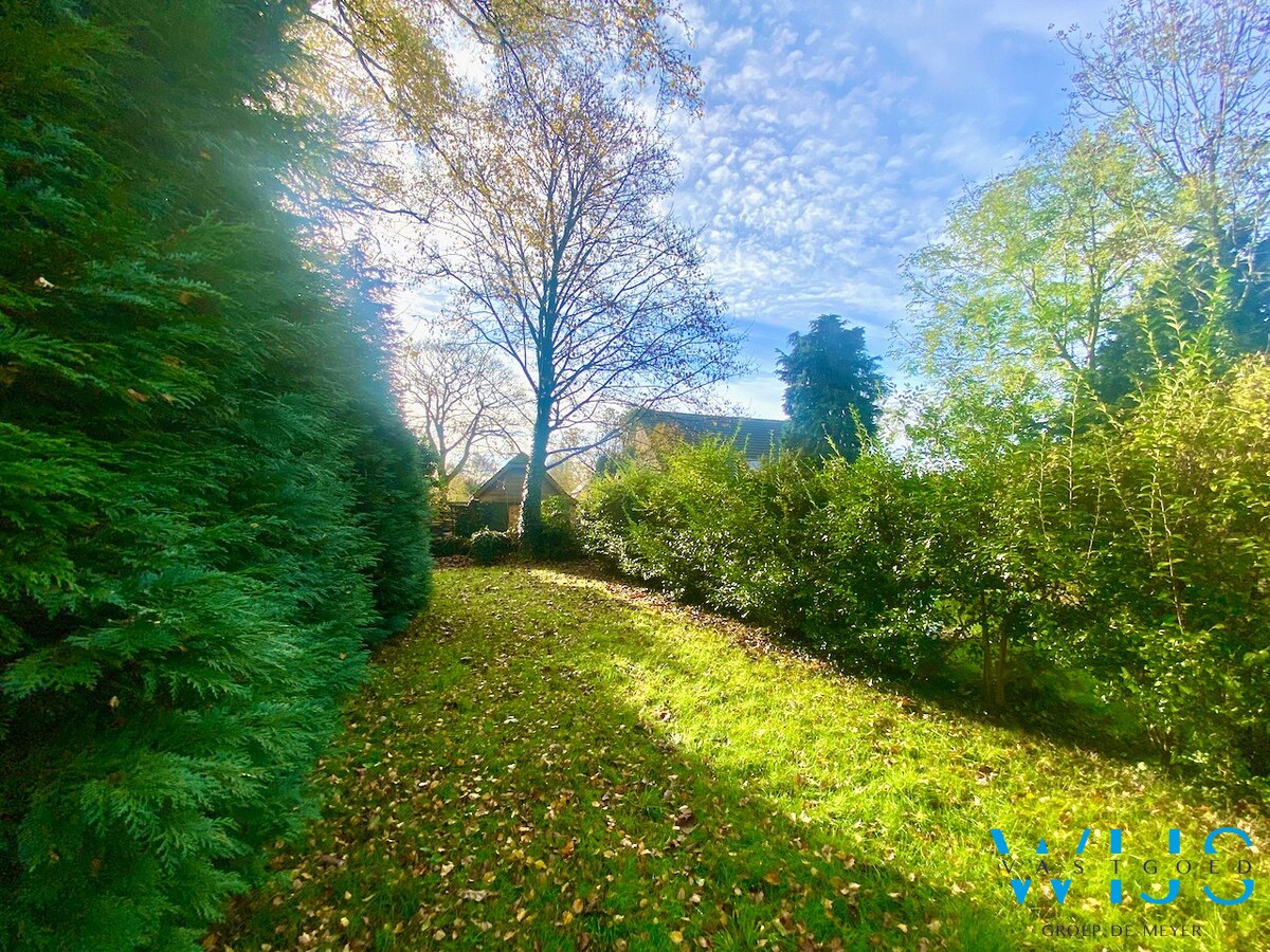 Te renoveren woonhuis op 430m² te Rieme/ Ertvelde ! 