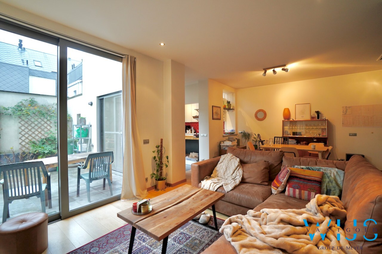 Prachtig woonhuis vlakbij het station Gent-Sint Pieters! 