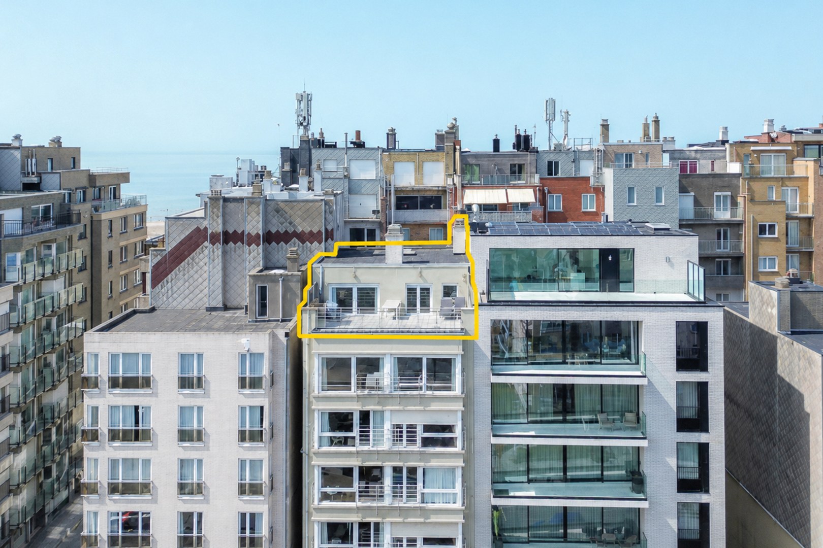 Uniek dakappartement met zonnige ligging en indrukwekkende vergezichten te Wenduine! 