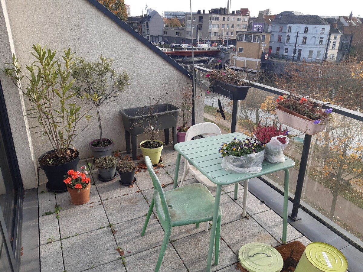 Eigentijds appartement op toplocatie. 