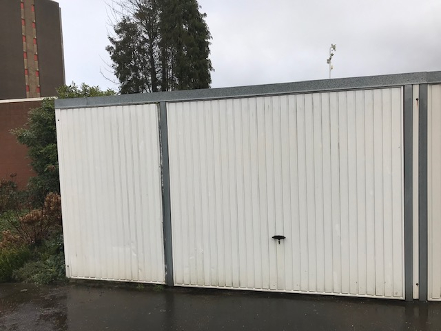 Verhuurd garage box - Geel