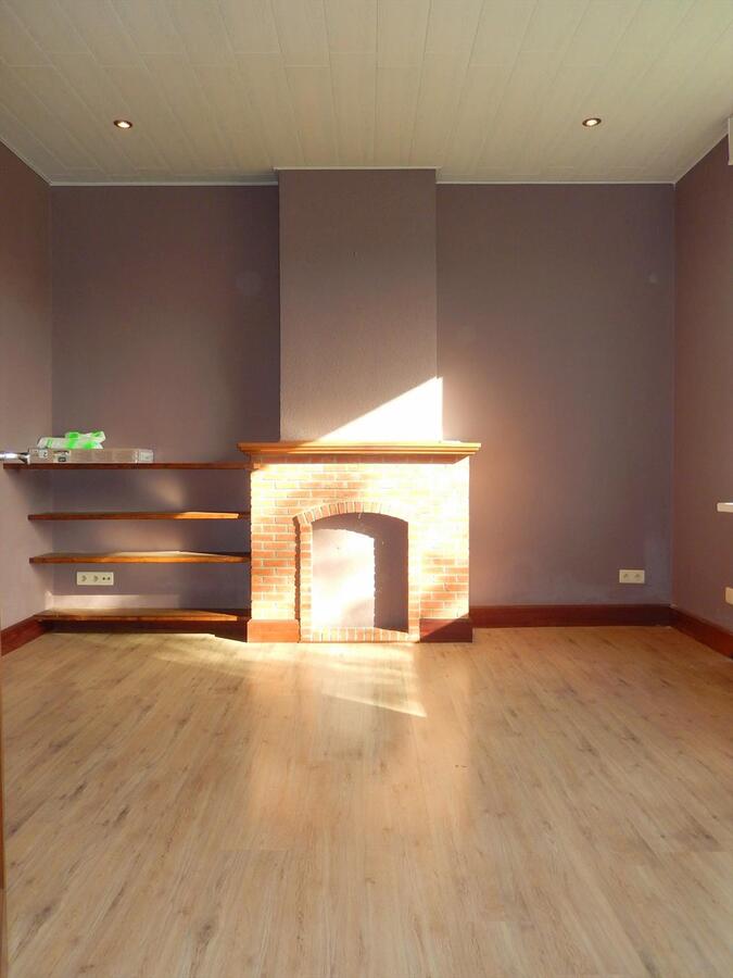 Charmante ruime woning te varsenare 