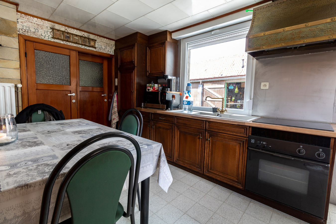 Woning met 4 slaapkamers op 1273 m² te Koekelare 