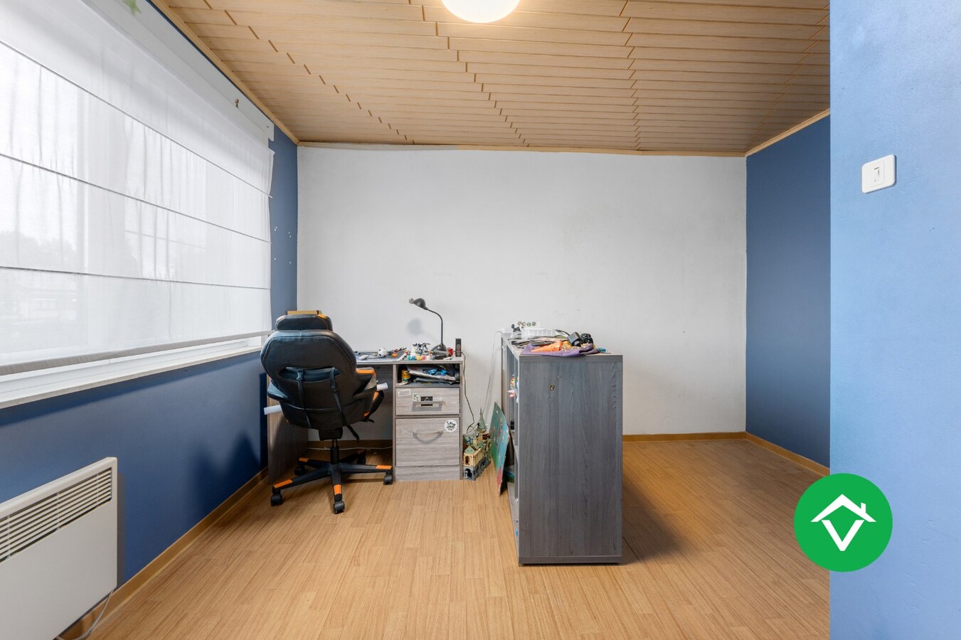 Instapklare vrijstaande woning met zonnige tuin in rustige woonwijk te Eernegem 