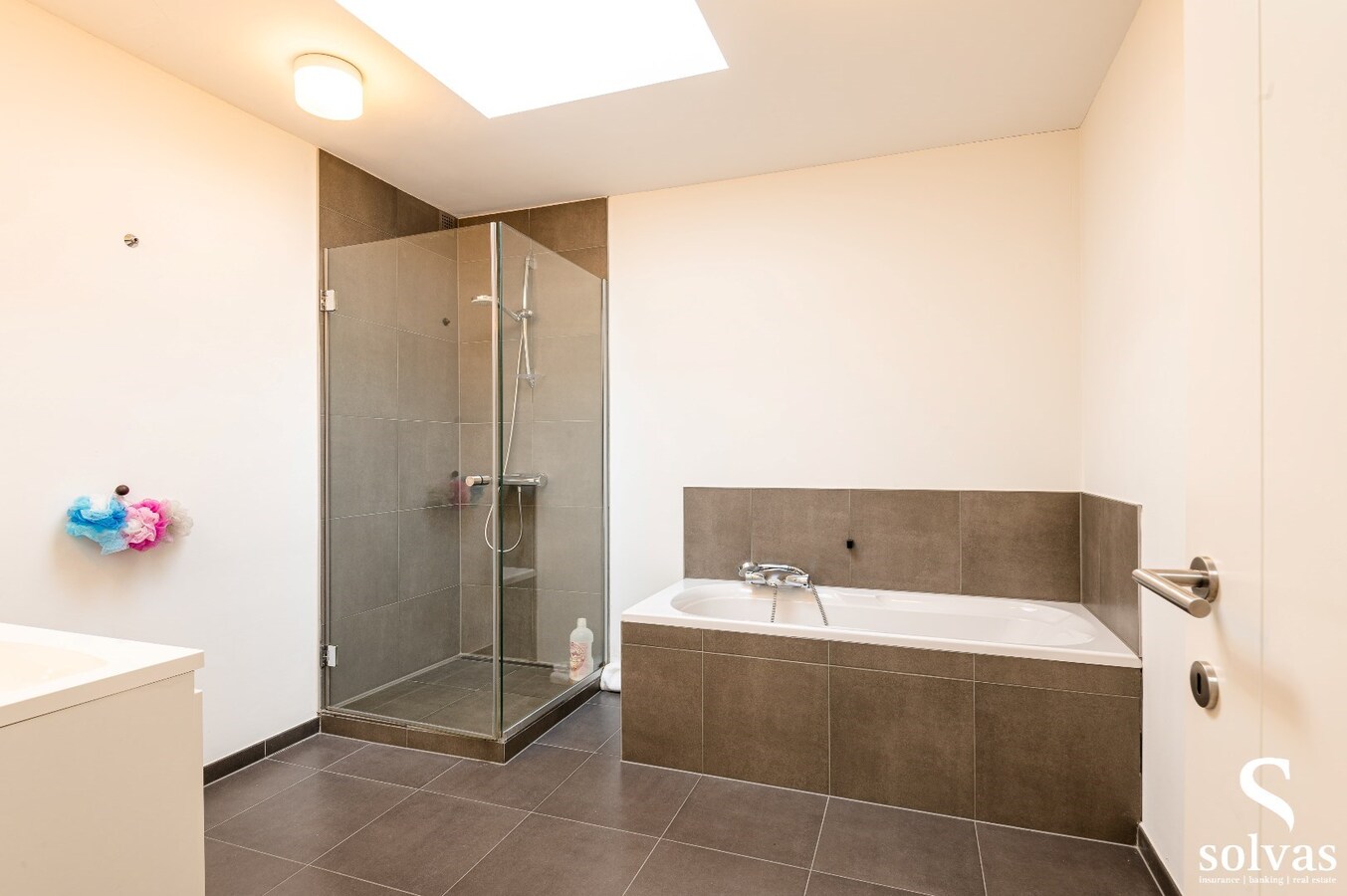 Ruim 3-slaapkamer appartement te Aalter! 