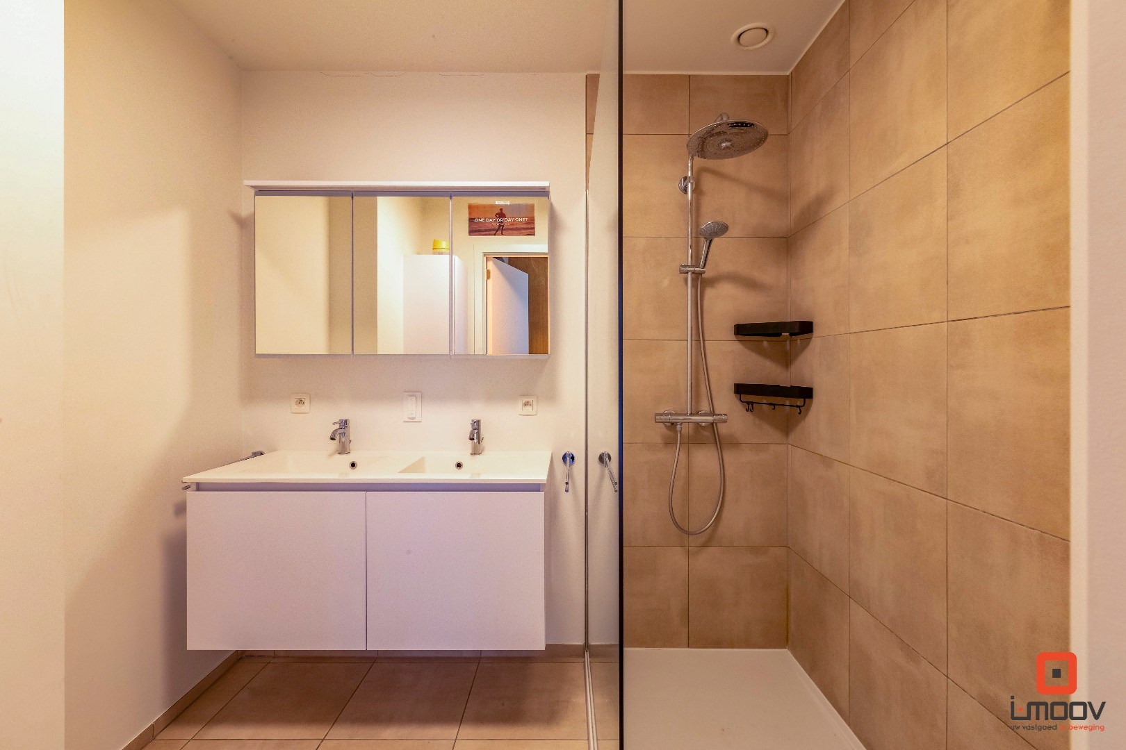 Recent luxueus appartement (2023) met 2 slaapkamers, terras en parkeeroptie in gebouw nabij Dampoort 