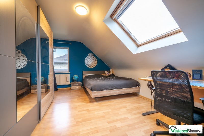 Rustig gelegen instapklare woning met 5 slaapkamers op 667 m² te Ichtegem 