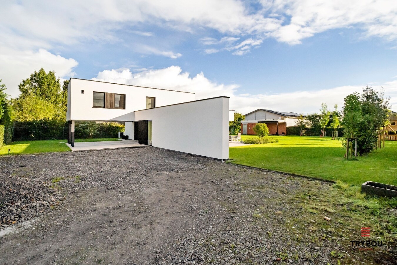 Rustig gelegen architecturaal pareltje op 1.751 m² te Houthulst. 