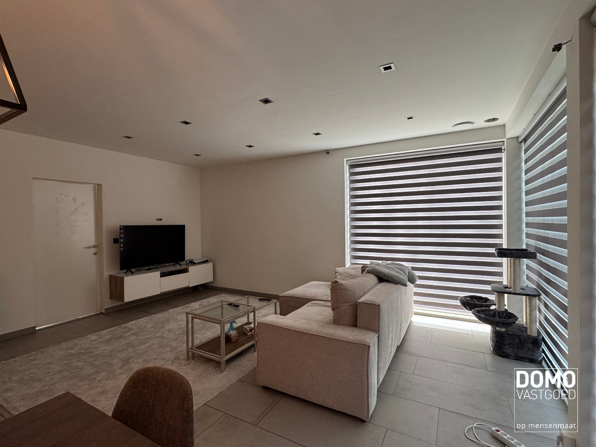 MODERNE WONING MET 3 SLAAPKAMERS, PRAKTIJKRUIMTE EN TUIN TE HUUR IN KERMT! 