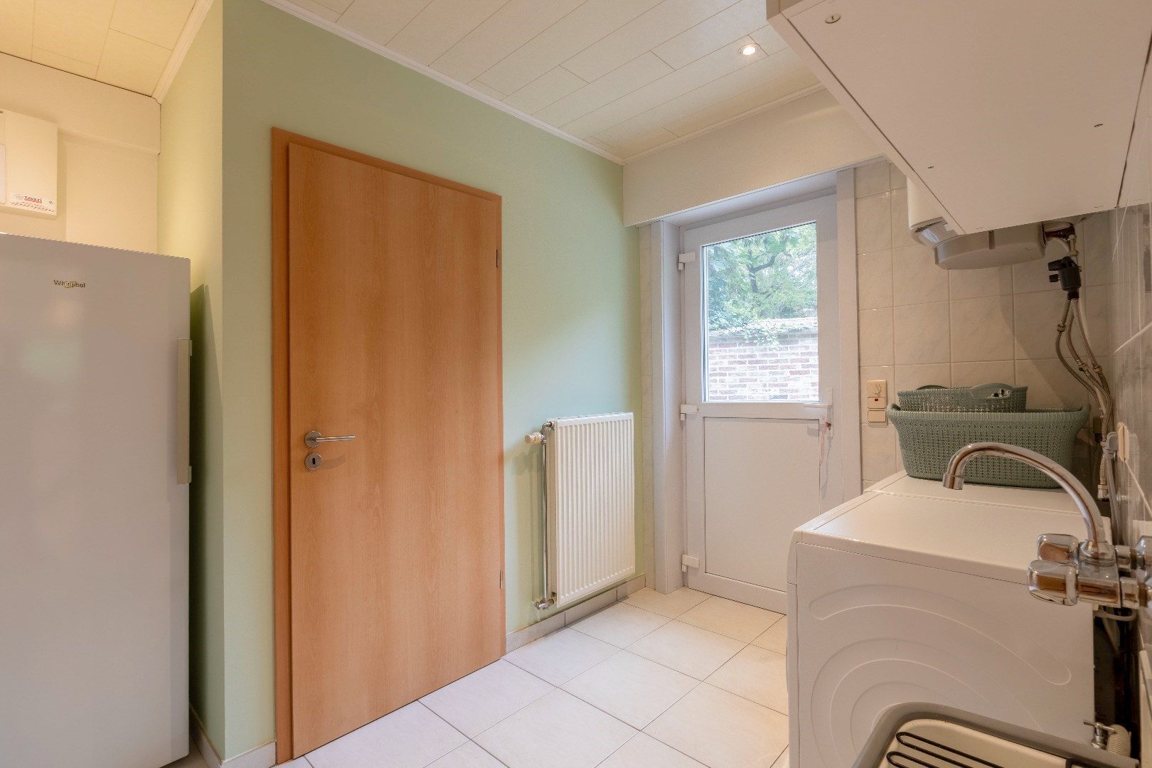 Instapklare en ruime  halfopen bebouwing nabij het Leiepark 