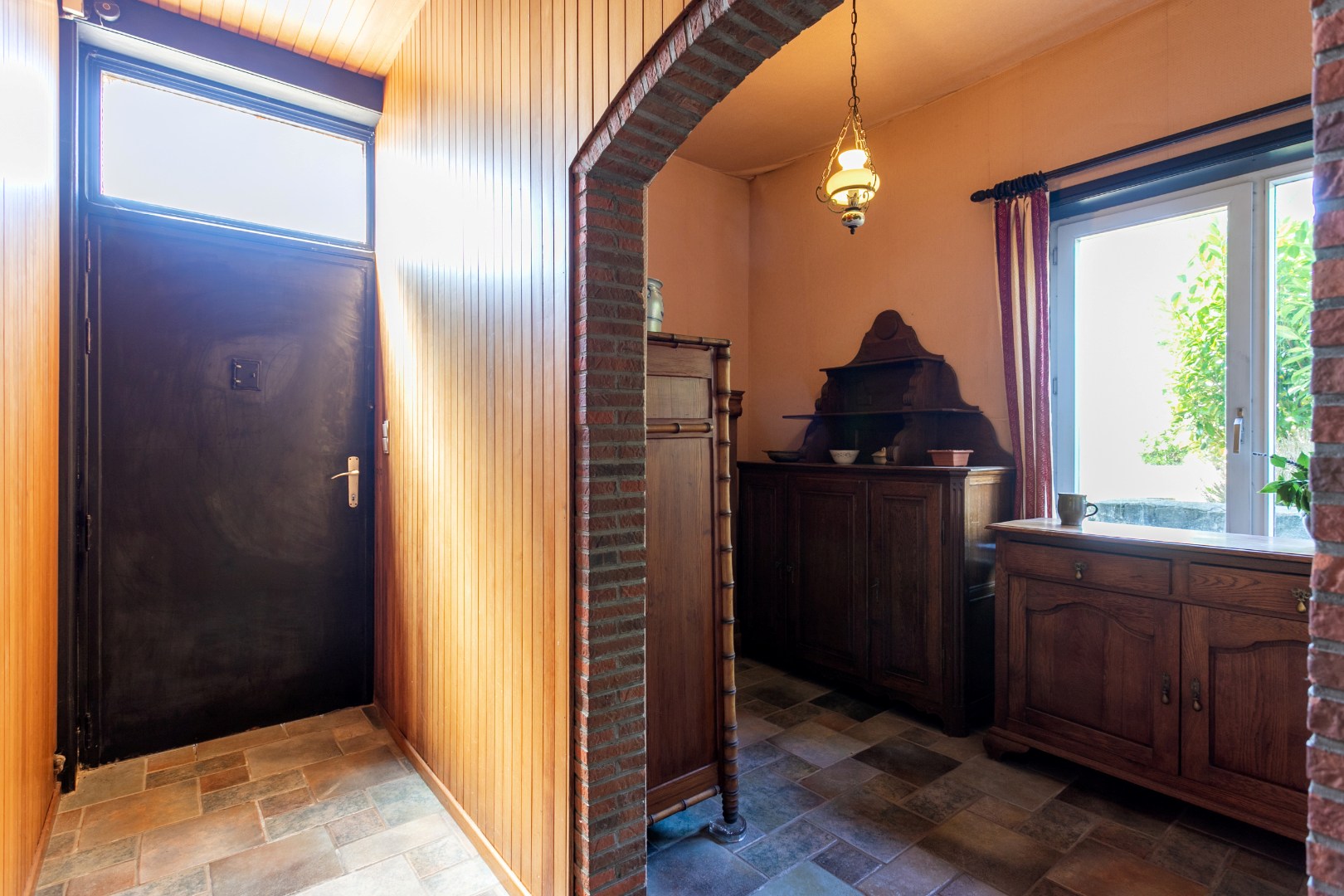 Charmante woning met karaktervolle binnenkoer te Beert 