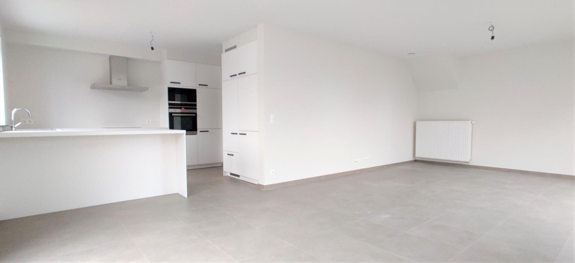 Nieuwbouwwoning met 4 slaapkamers en tuin 