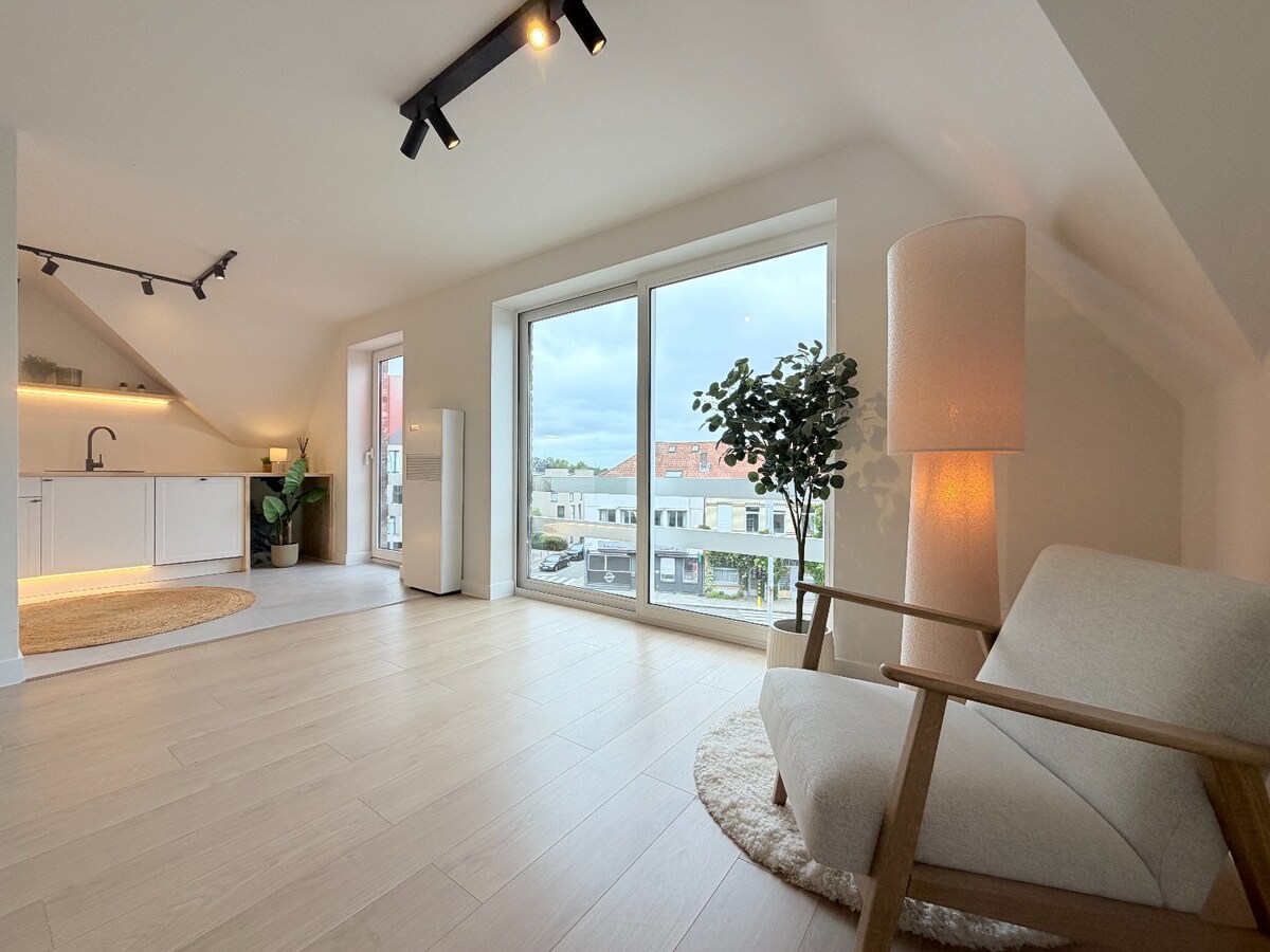 Trendy penthouse te Kortrijk ! EPC B !  **** NONO INSPIRED **** 