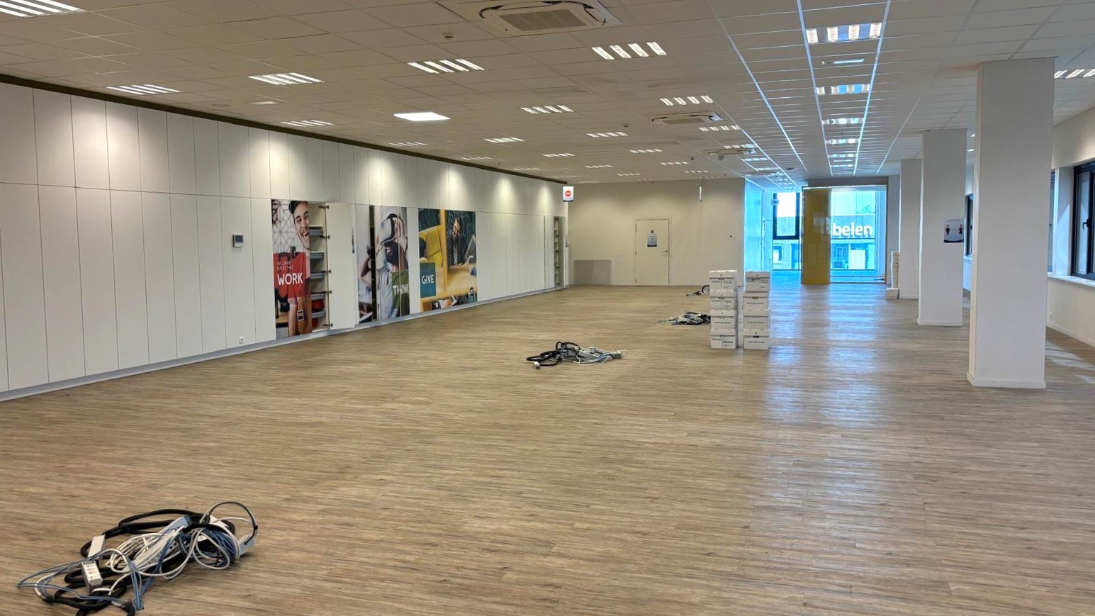 Instapklaar kantoor te huur aan de voorhaven in Gent