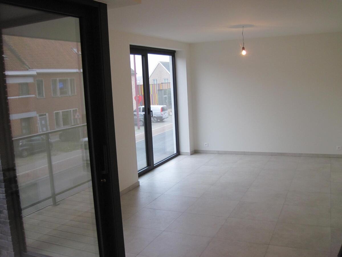 Nieuw appartement !    Kleine residentie met een sterke architectuur. 