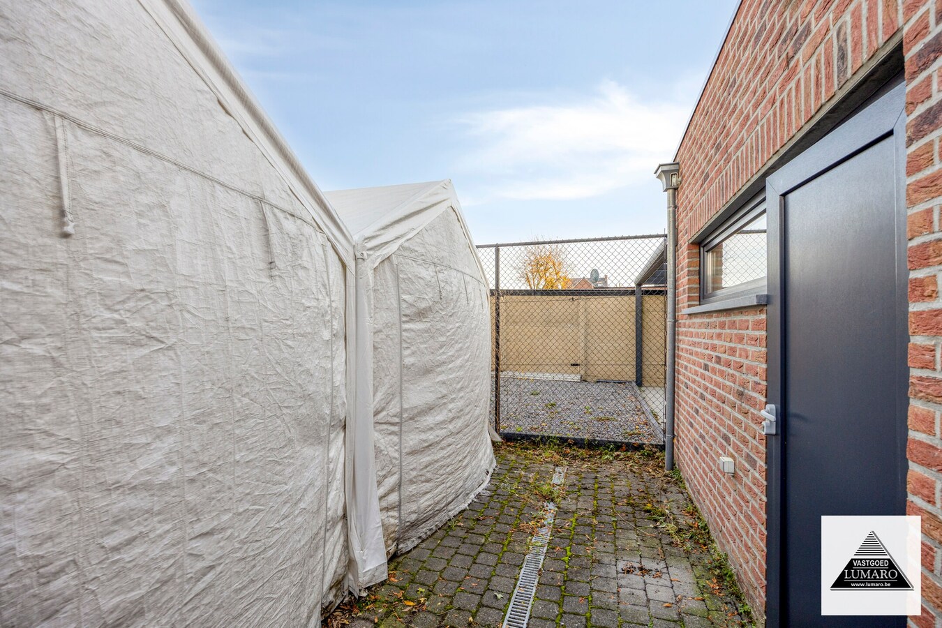 Handelspand in commercieel centrum – overname kranten- en tabakszaak - sigaren 